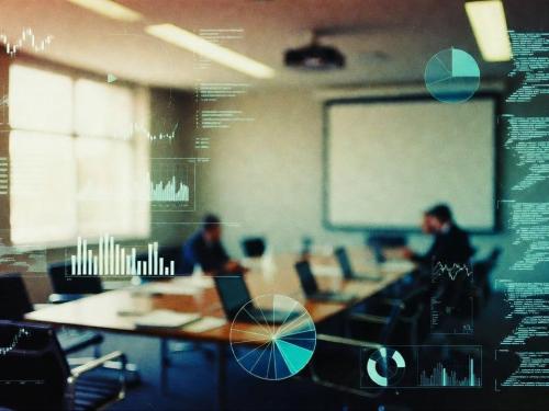 אלגוריתמים במסדרונות השלטון: איך טכנולוגיה משפיעה על קבלת החלטות פוליטיות