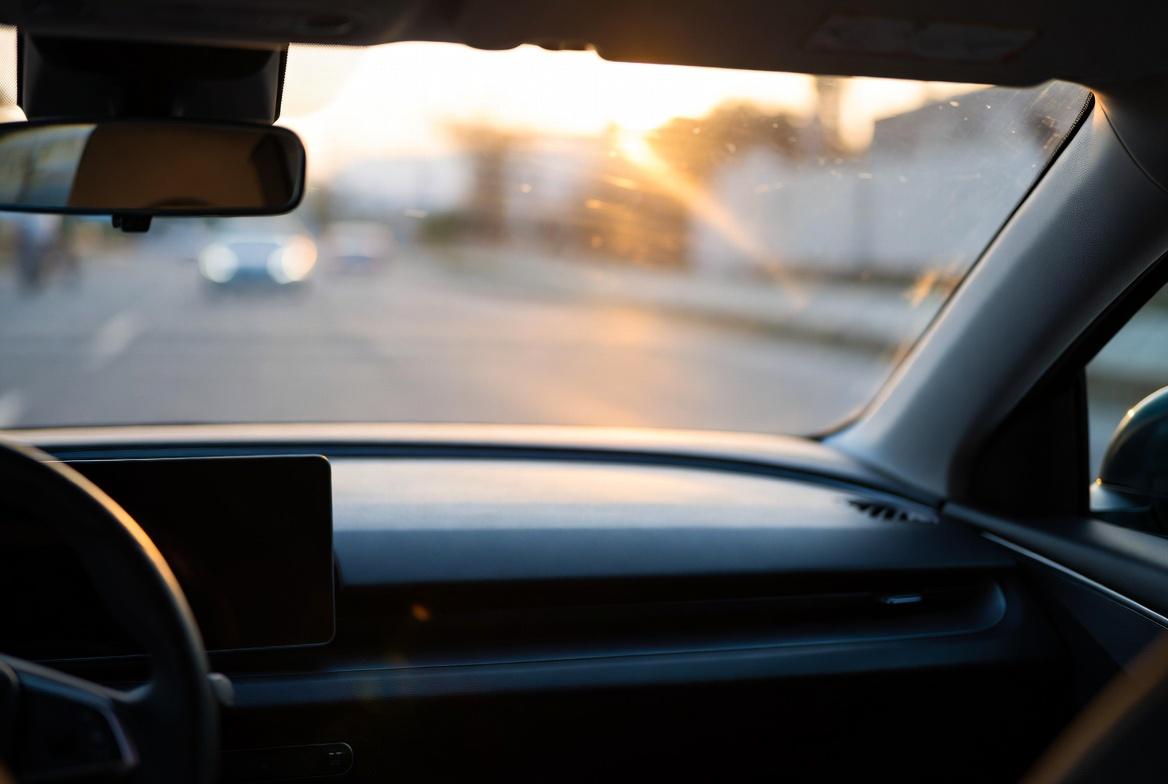 בין נסיעה לחוויה: איך הרכב שלך הפך למרחב האישי הכי חשוב ביום שלך