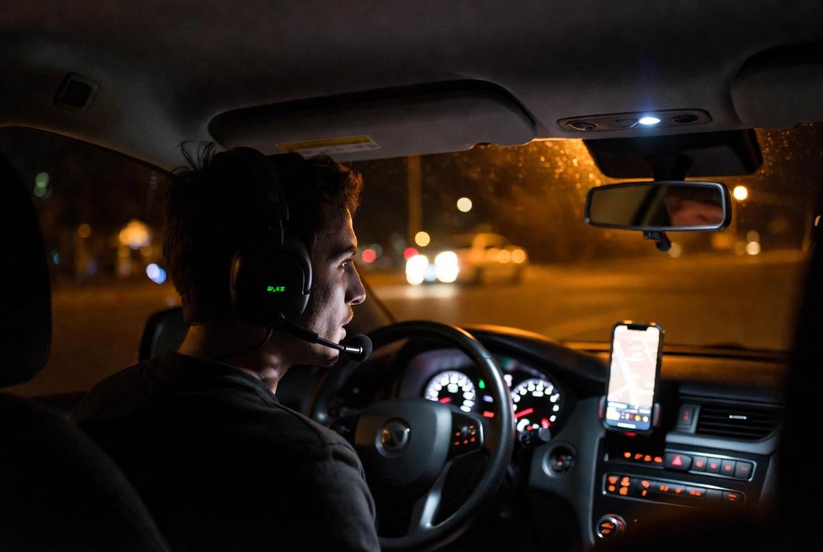 מאחורי ההגה: הסיפורים שלא שומעים — ראיון עם נהגים שמשנים את עולם התחבורה